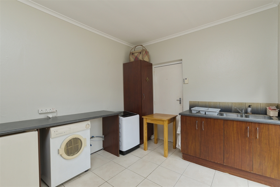 4 Bedroom Property for Sale in Walmer Eastern Cape